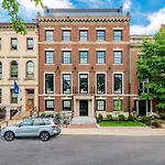 Stylish Studio In Historic Boston - Unit #406